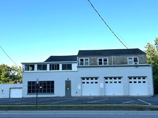 Plus de détails pour 184 Flanders Rd, Niantic, CT - Commerce de détail à vendre