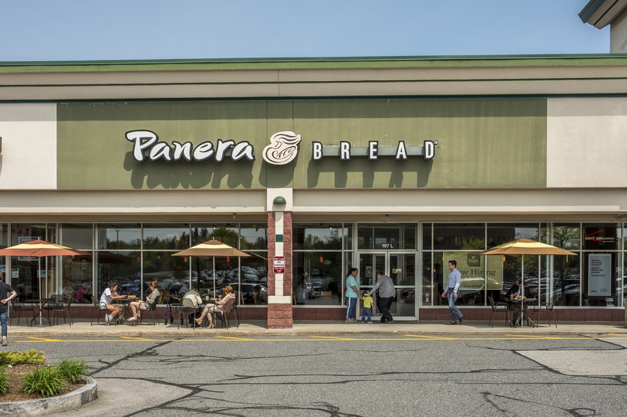 191-199 Boston Post Rd W, Marlborough, MA for lease - Building Photo - Image 2 of 7