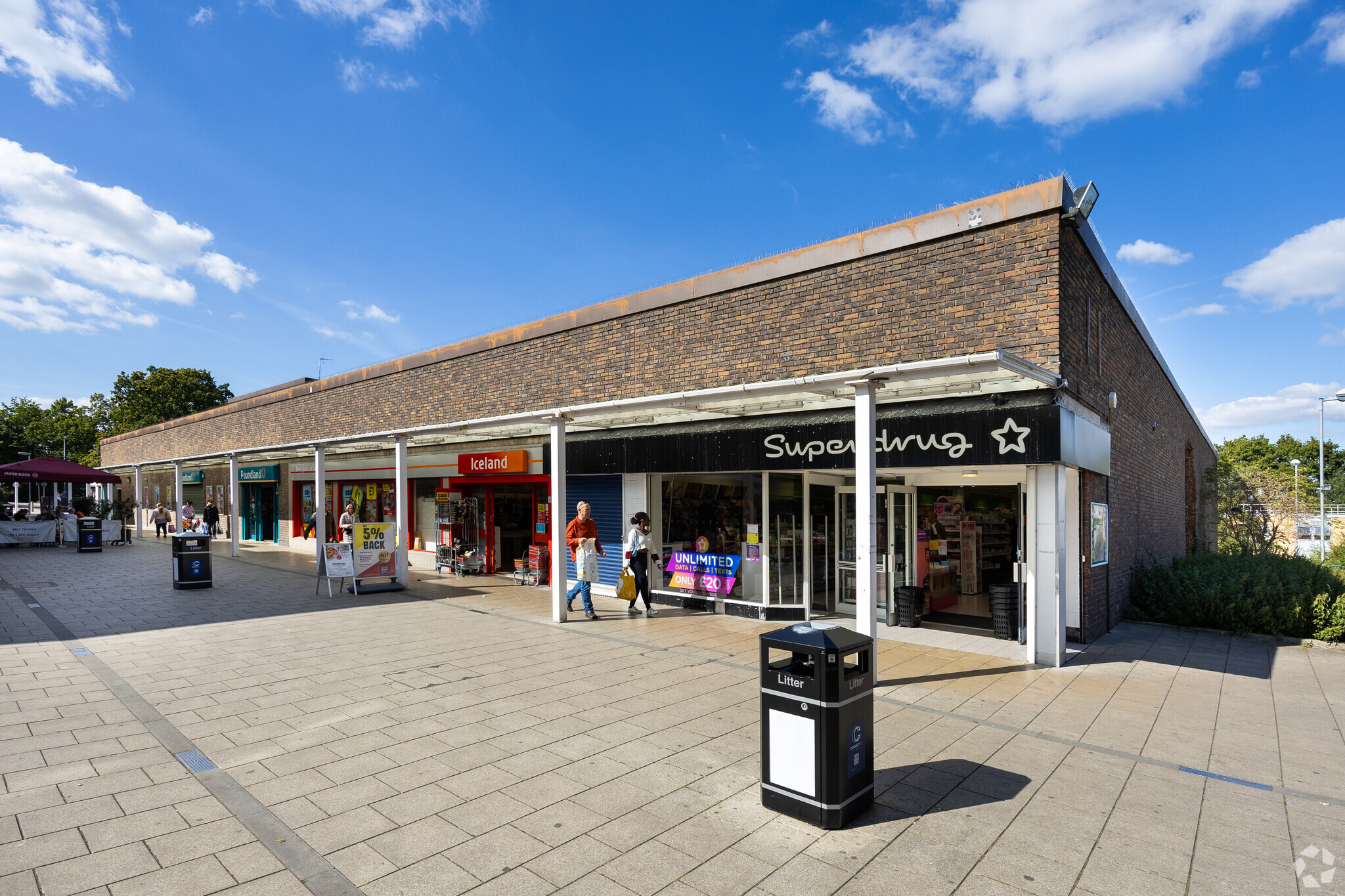 Broadfield Barton, Crawley for sale Primary Photo- Image 1 of 1