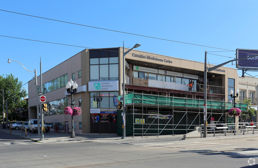 1278 St Clair Av W, Toronto, ON for lease - Primary Photo - Image 1 of 3