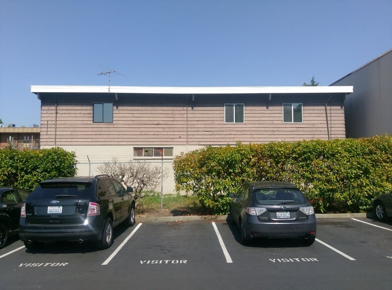 825 NE Northgate Way, Seattle, WA for lease - Building Photo - Image 2 of 3