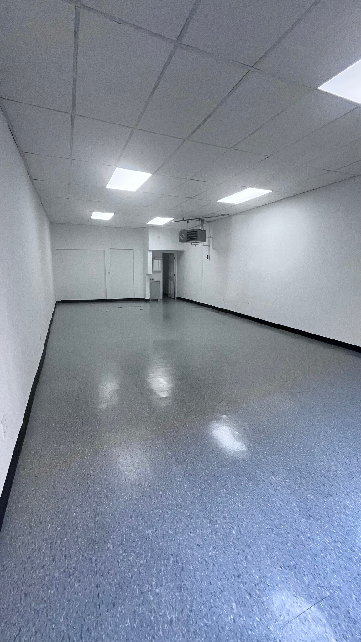 3078-30100 51st St, Woodside, NY à vendre Photo intérieure- Image 1 de 3