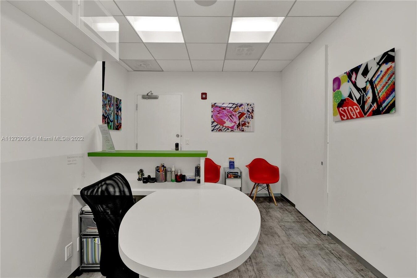 2450 Hollywood Blvd, Hollywood, FL 33020 - Unit 310 - - Interior Photo - Image 1 of 12