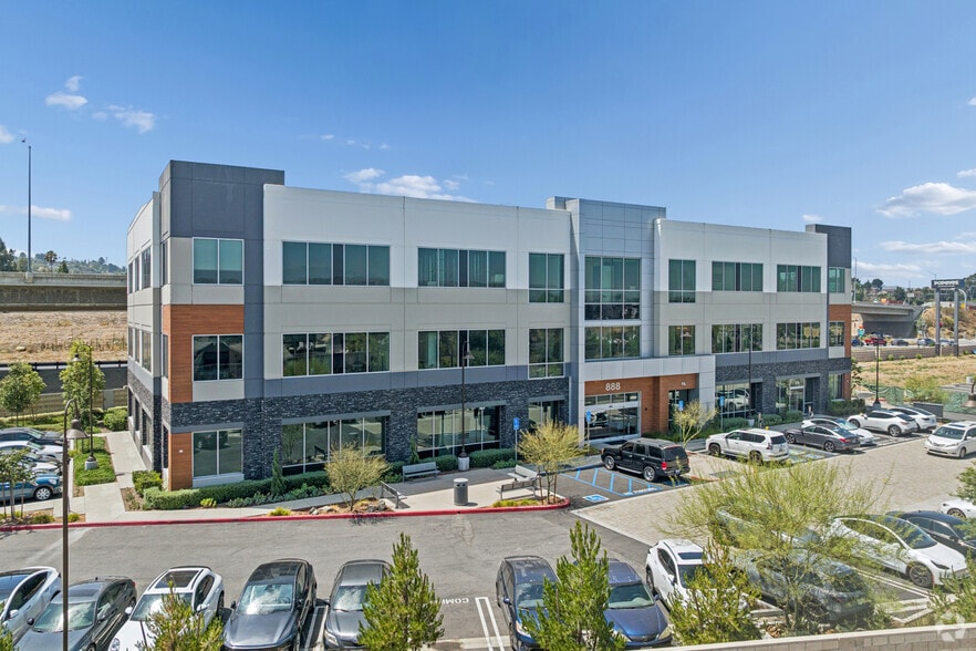 888 S Brea Canyon Rd, Diamond Bar, CA for lease - Building Photo - Image 1 of 12