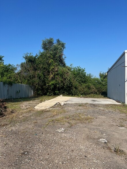 7911 Yale, Houston, TX for lease - Building Photo - Image 3 of 7