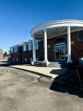 50 Old Village Rd, Columbus, OH for lease Building Photo- Image 2 of 14