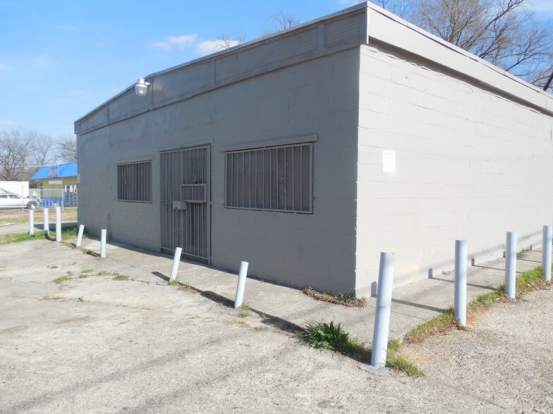 3744 Dixon Ave, Dallas, TX à louer - Photo principale - Image 1 de 16