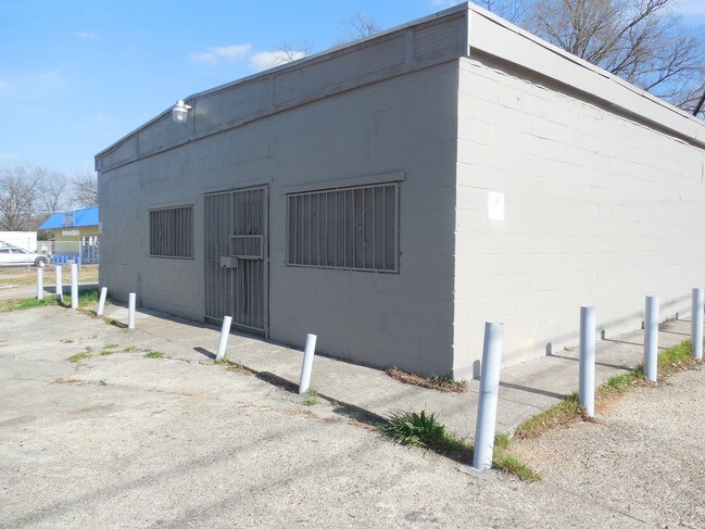 Plus de détails pour 3744 Dixon Ave, Dallas, TX - Commerce de détail à louer