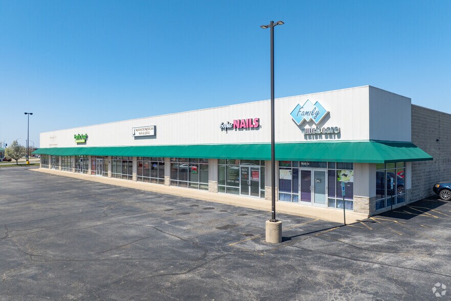 1970 Freedom Pky, Washington, IL à louer - Photo du bâtiment - Image 2 de 4