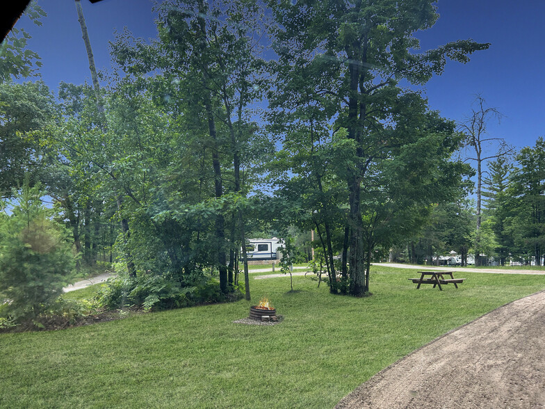 1 Campground Lane, Wolverine, MI à vendre - Photo du b timent - Image 1 de 6