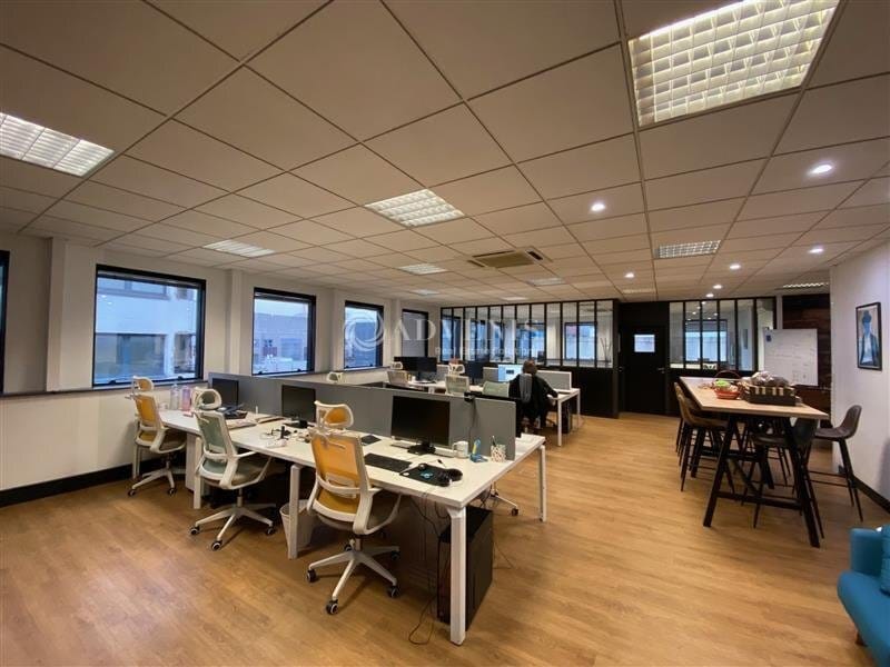 Office in Bry-sur-Marne for lease Interior Photo- Image 1 of 7