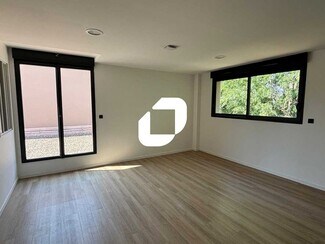 Plus de détails pour 27 Rue Sainte Barbe, Sainte-Foy-lès-Lyon - Bureau à vendre