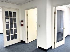 430 S Garfield Ave, Alhambra, CA for lease Interior Photo- Image 2 of 17