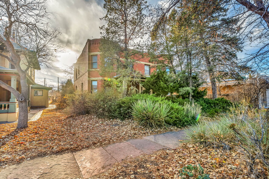 224 W Abriendo Ave, Pueblo, CO for sale - Primary Photo - Image 1 of 56