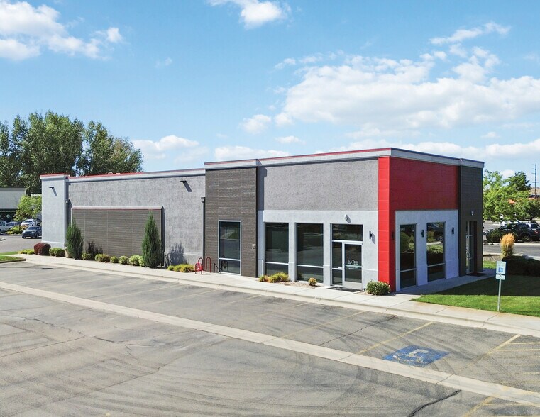 6965 N Glenwood St, Garden City, ID à louer - Photo du bâtiment - Image 2 de 6