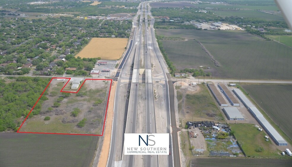 Hwy 77 & Ceasar, Kingsville, TX for sale - Building Photo - Image 1 of 2