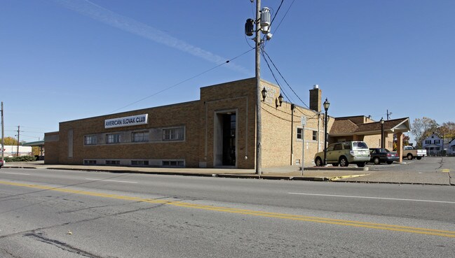 Plus de détails pour 2915 Broadway, Lorain, OH - Spécialité à vendre
