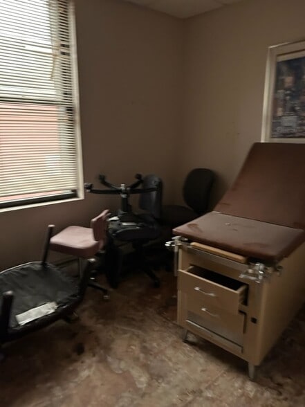 1578 Williamsbridge Rd, Bronx, NY à louer - Photo intérieure - Image 3 de 11
