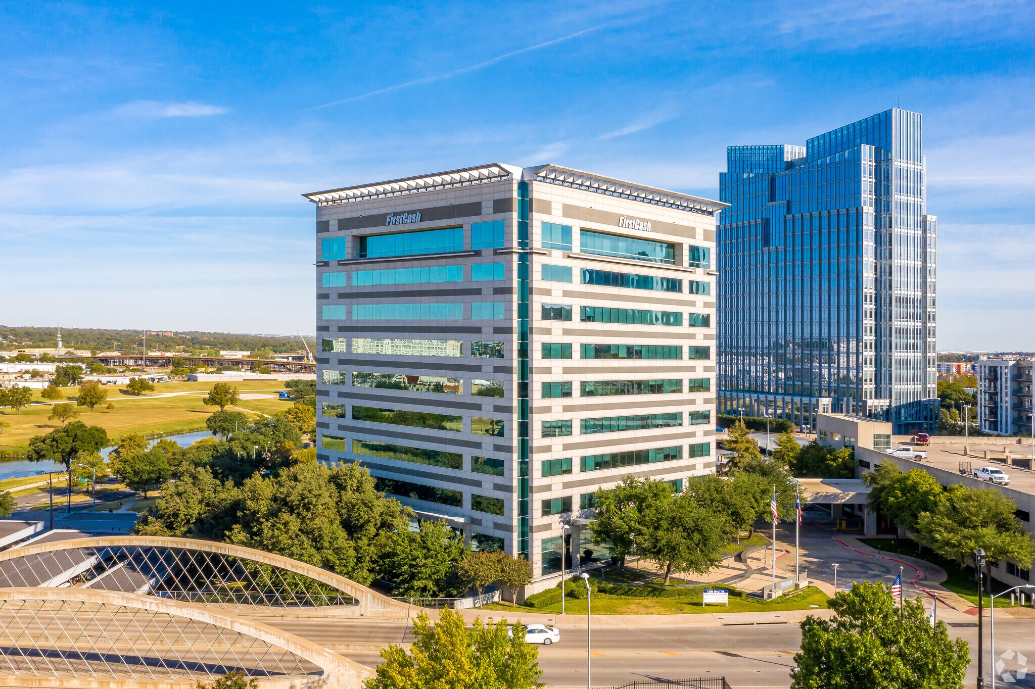 1600 W 7th St, Fort Worth, TX for lease Building Photo- Image 1 of 11