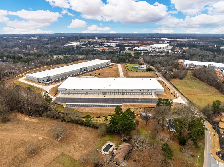 4294 Chamblee Rd, Oakwood, GA à louer - Photo du bâtiment - Image 2 de 5
