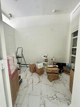 10 Hilliard Ave, Edgewater, NJ for lease Interior Photo- Image 2 of 7