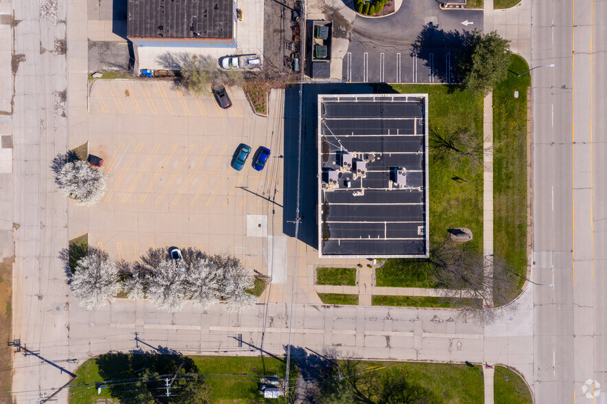 13407 Farmington Rd, Livonia, MI for sale - Aerial - Image 2 of 4