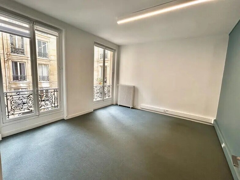 22 Rue Saint-Augustin, Paris à louer - Photo du bâtiment - Image 2 de 28