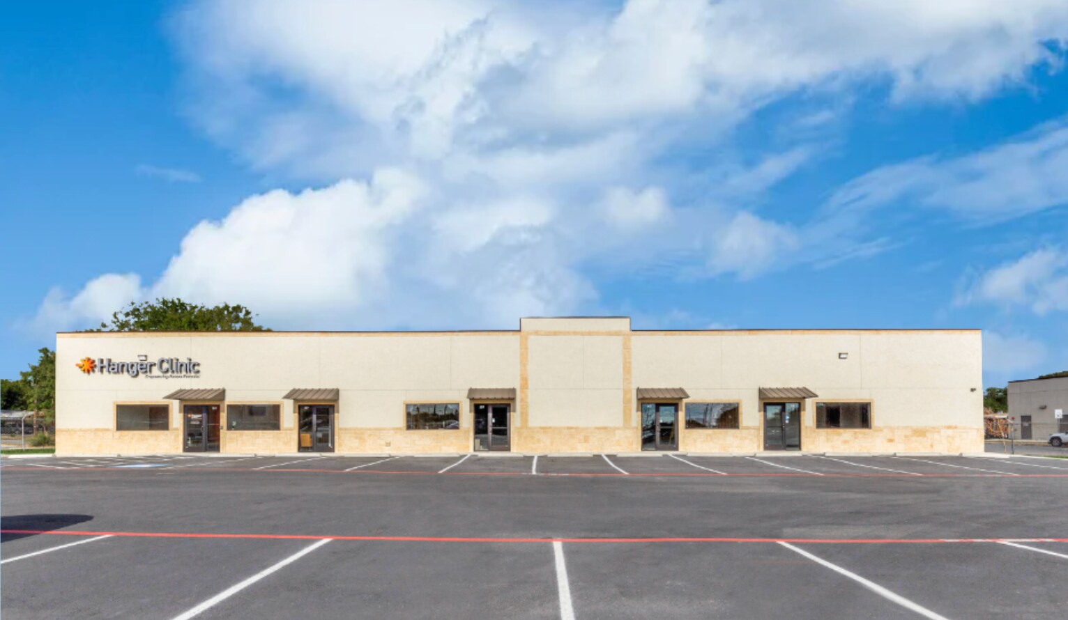 600 E Amber St, San Antonio, TX à vendre Photo principale- Image 1 de 17