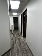 4150 W Peoria Ave, Phoenix, AZ for lease Interior Photo- Image 2 of 5