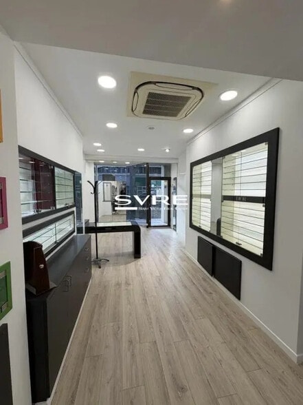 Commerce de détail dans Marseille à louer - Photo du bâtiment - Image 2 de 3