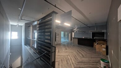 2301 N Meridian St, Indianapolis, IN for lease Interior Photo- Image 2 of 9