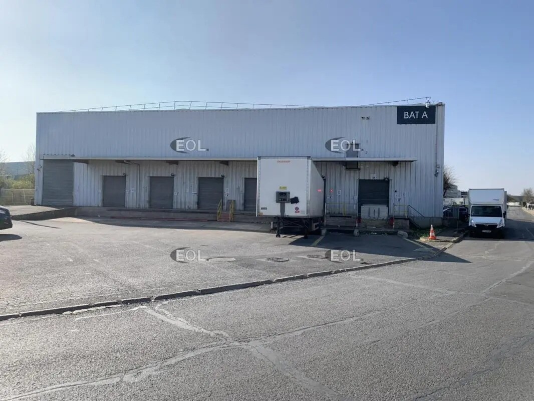 Industrial in Sucy-en-Brie for lease Building Photo- Image 1 of 8