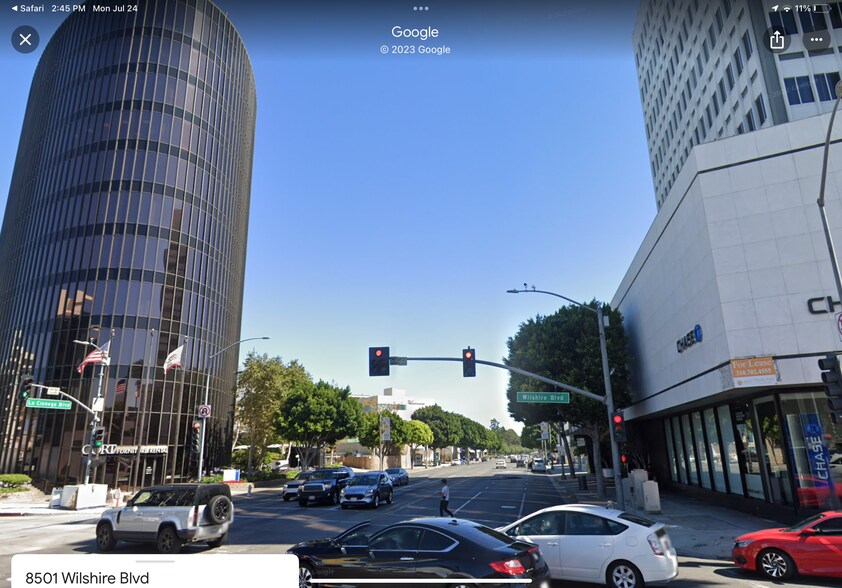 270 S La Cienega Blvd, Beverly Hills, CA à louer - Photo du bâtiment - Image 3 de 14