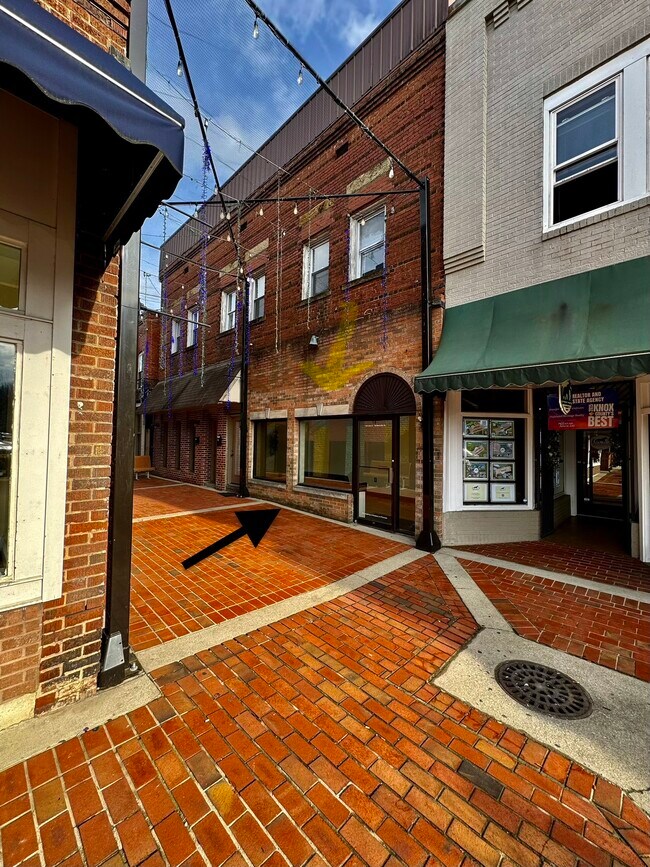 More details for 120 Coles Ct, Barbourville, KY - Office for Sale