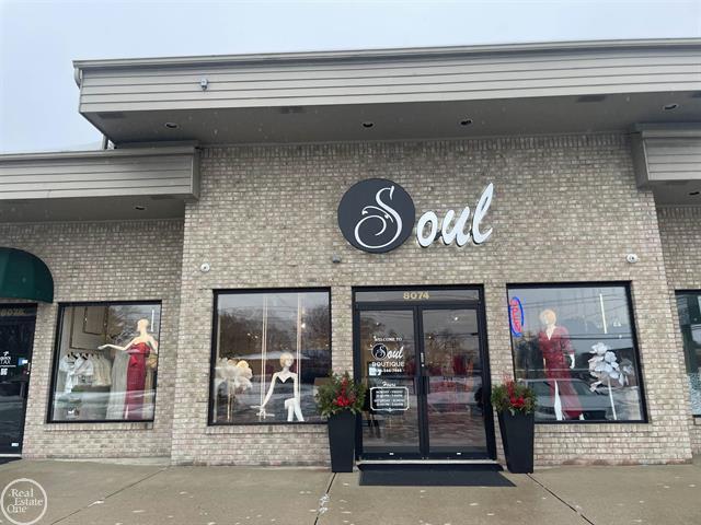 8070-8078 21 Mile Rd, Shelby Township, MI à louer - Photo du bâtiment - Image 2 de 28