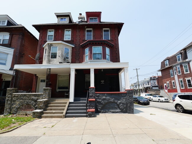 Plus de détails pour 5013 Chester Ave, Philadelphia, PA - Multi-résidentiel à vendre