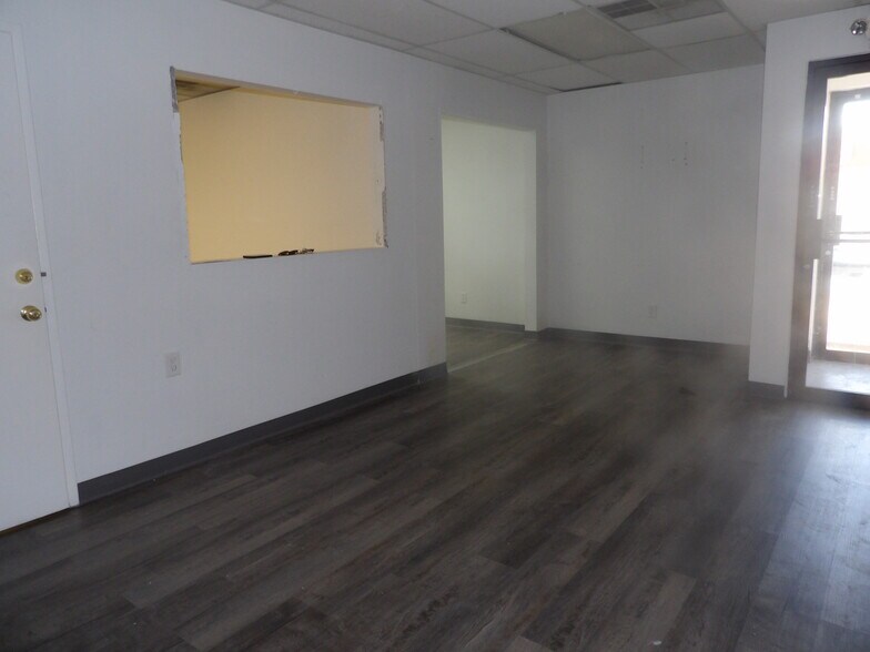 765 Broadway Ave, El Centro, CA à vendre - Photo du bâtiment - Image 2 de 22