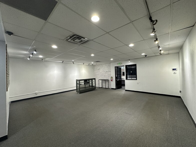 2260 S Broadway, Denver, CO for lease - Interior Photo - Image 2 of 4