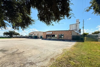 1005 Katyland Dr, Katy, TX à louer Photo du bâtiment- Image 2 de 10