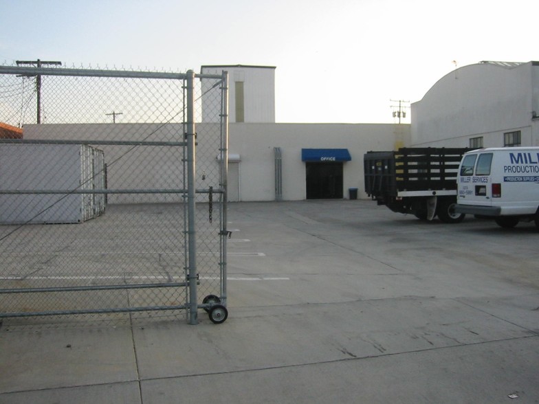 3520 Helms Ave, Culver City, CA for lease - Primary Photo - Image 1 of 13