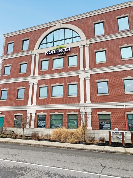 500 Canal St, Lewiston, ME à louer - Photo du bâtiment - Image 3 de 23