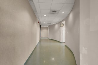 700 Dorval Dr, Oakville, ON for lease Interior Photo- Image 2 of 24