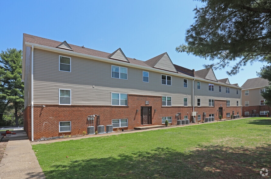 4823 Rutgers St NW, Roanoke, VA for sale - Primary Photo - Image 1 of 7