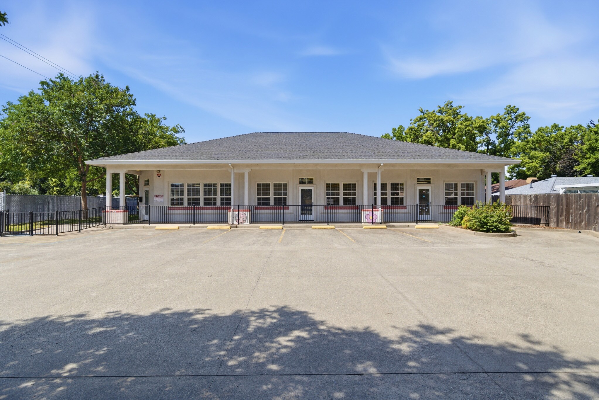2801 Godman Ave, Chico, CA à vendre Photo du bâtiment- Image 1 de 39