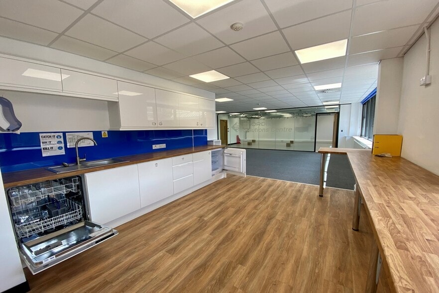 Barnett Way, Gloucester for lease - Interior Photo - Image 3 of 10