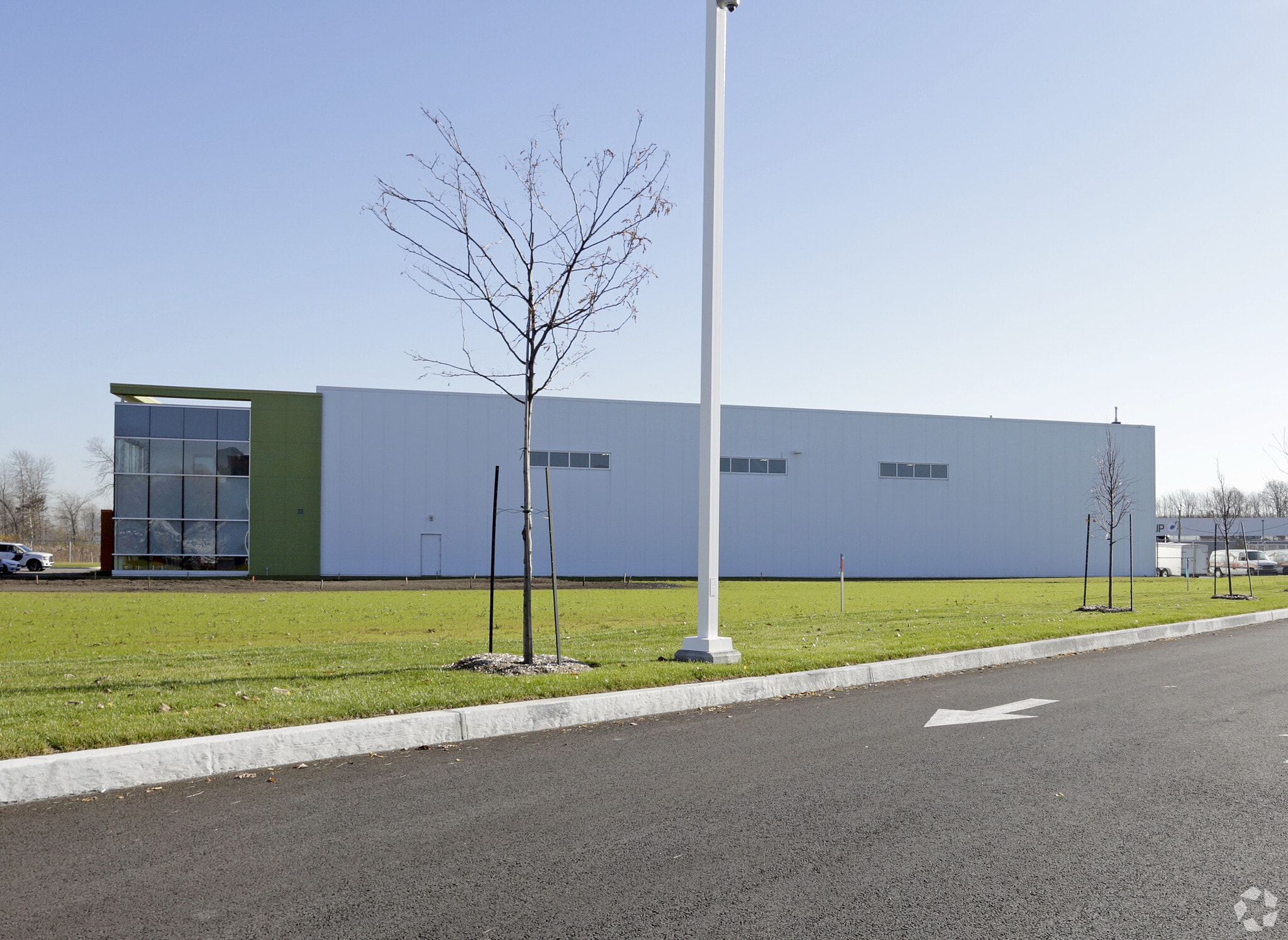 1570 Rue Nationale, Terrebonne, QC à vendre Photo du bâtiment- Image 1 de 4