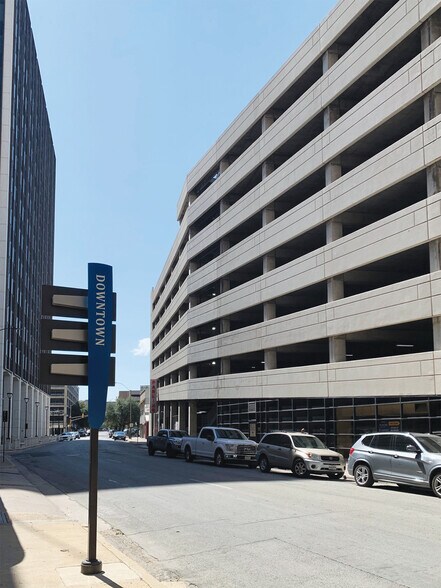 814 Taylor St, Fort Worth, TX à louer - Photo du bâtiment - Image 3 de 6