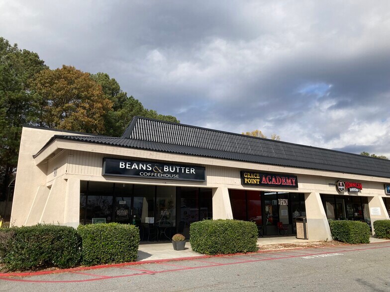 851 Oak Rd, Lawrenceville, GA for lease - Building Photo - Image 2 of 4