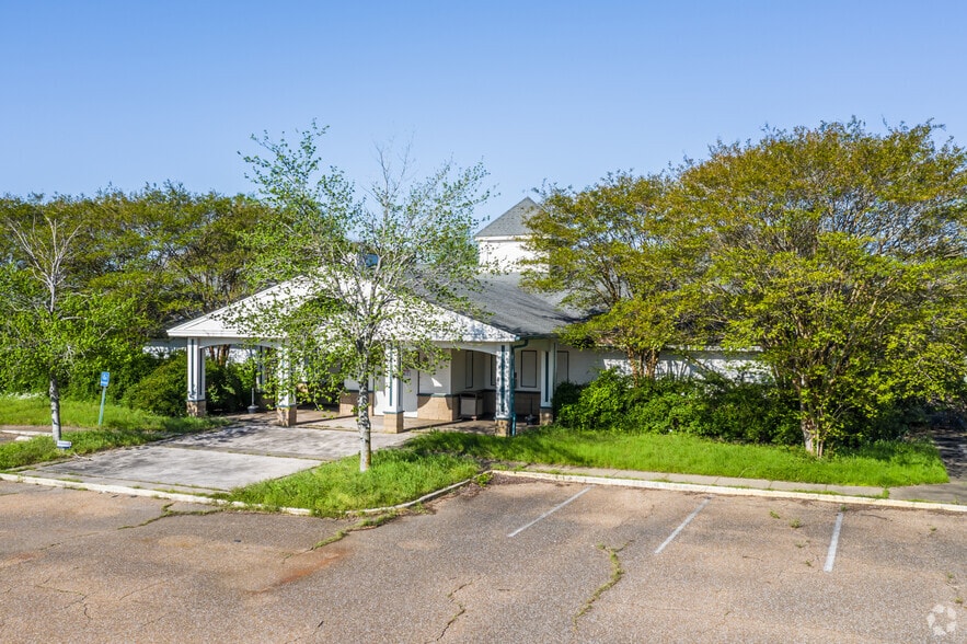 13615 A Old Hwy 61, Robinsonville, MS for sale - Building Photo - Image 2 of 2