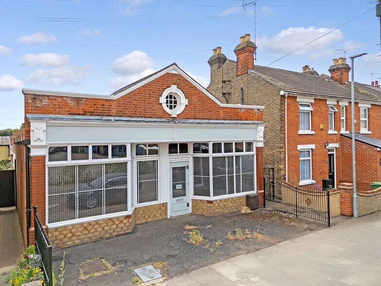 39 Claudius Rd, Colchester à vendre - Photo du bâtiment - Image 2 de 4